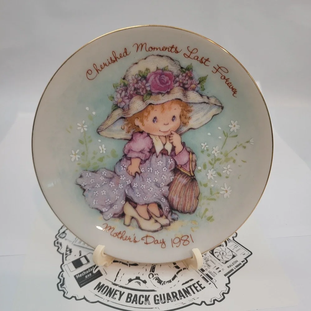 Avon Mother's Day 1981 Collector Plate Cherished Moments Vintage Gold Trim Box